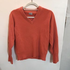 100% cashmere V-neck sweater